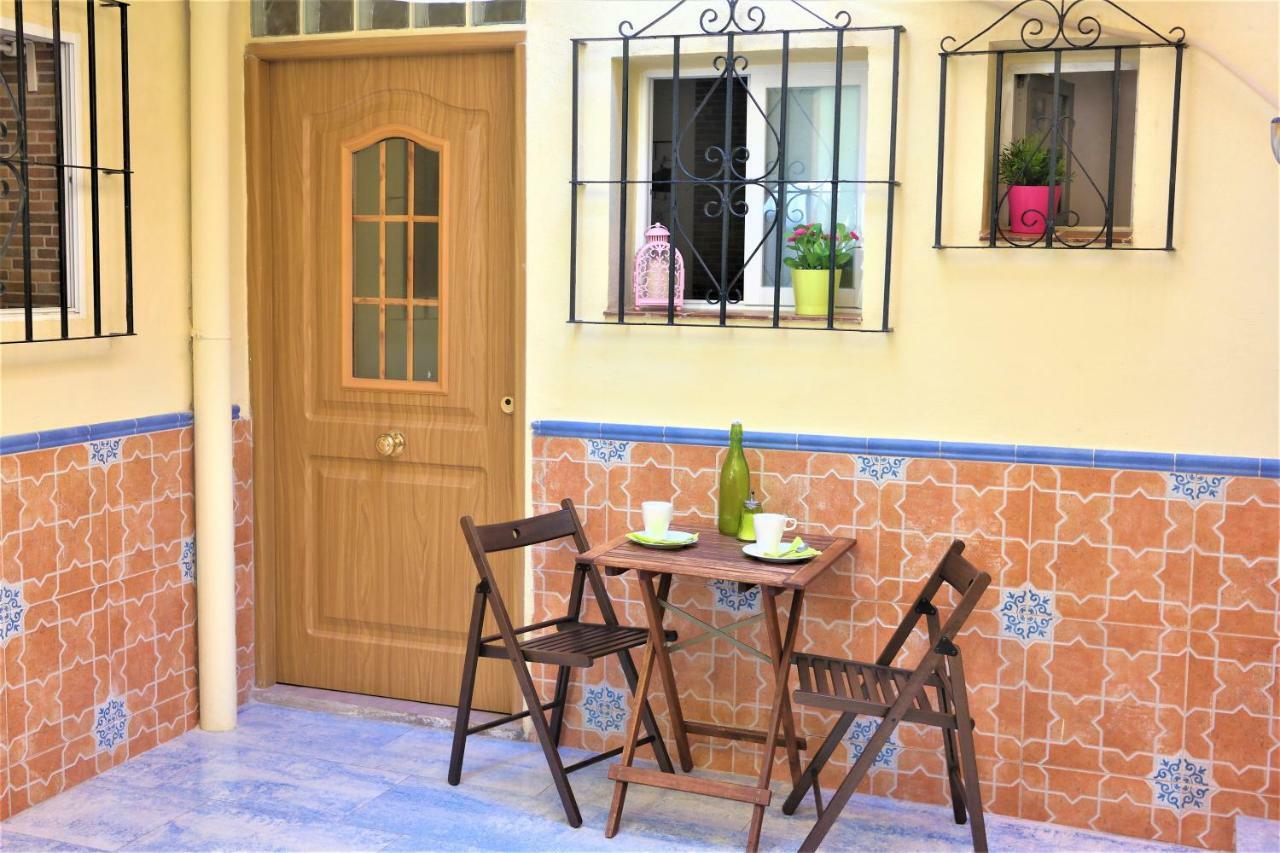 Apartamento Barhelo Malaga Bagian luar foto